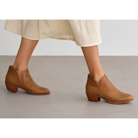 Nisolo Mia Everyday Ankle Bootie Almond Tan Leather Sustainable Women’s Size 11 - Picture 1 of 9